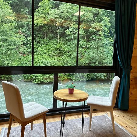 Kiana Bungalov Bed & Breakfast Ardesen ภายนอก รูปภาพ