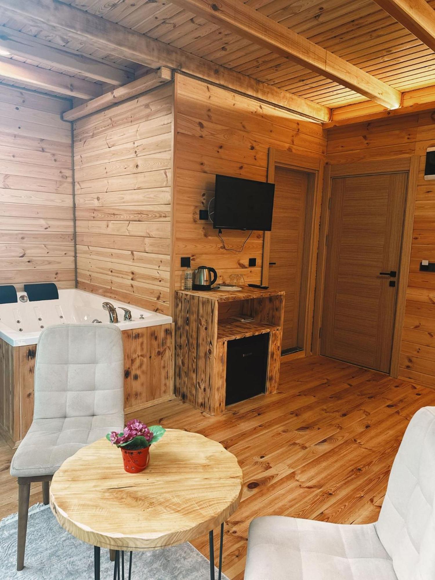 Kiana Bungalov Bed & Breakfast Ardesen ภายนอก รูปภาพ